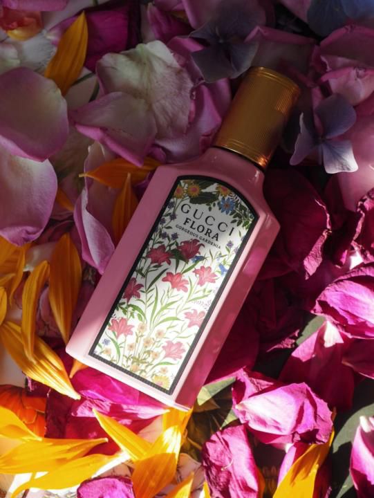 A Joyful Bouquet: Discover the Enchanting Scent of Gucci Flora